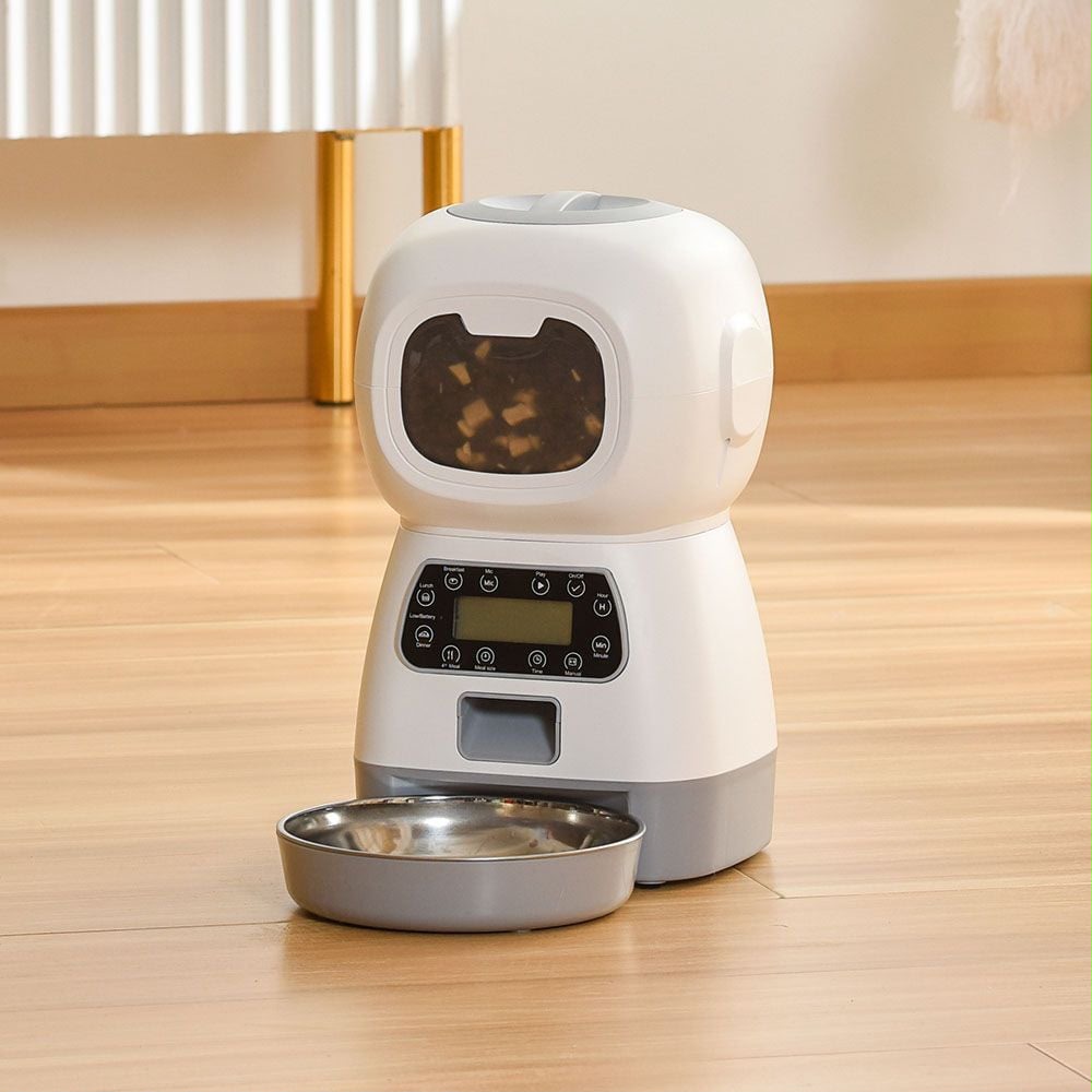 Smart pet feeder